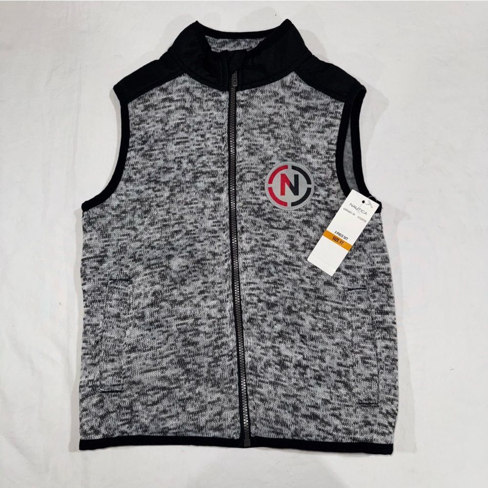 Nautica size 3t Black and Gray Knit Vest nwt